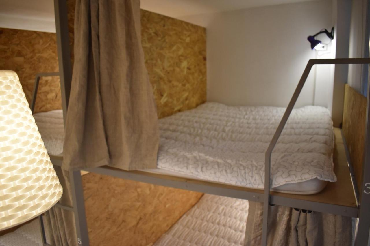 Sleep Studio Hostel Yerevan Bagian luar foto