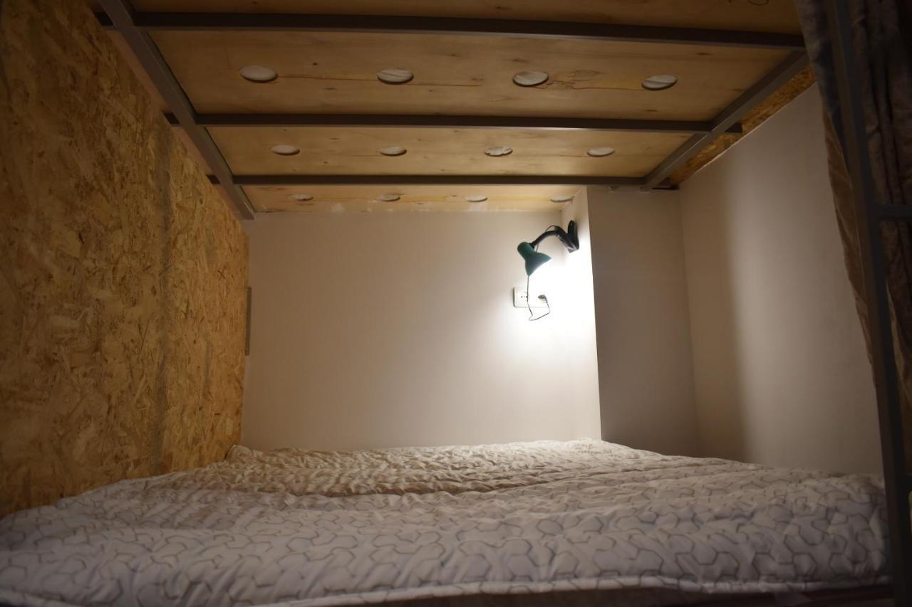 Sleep Studio Hostel Yerevan Bagian luar foto