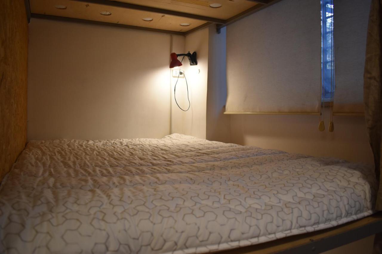 Sleep Studio Hostel Yerevan Bagian luar foto