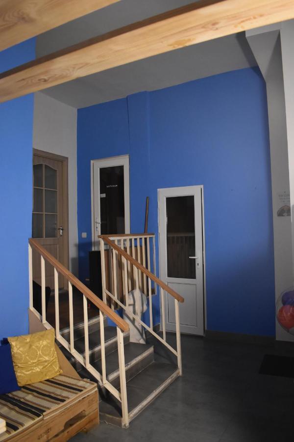 Sleep Studio Hostel Yerevan Bagian luar foto