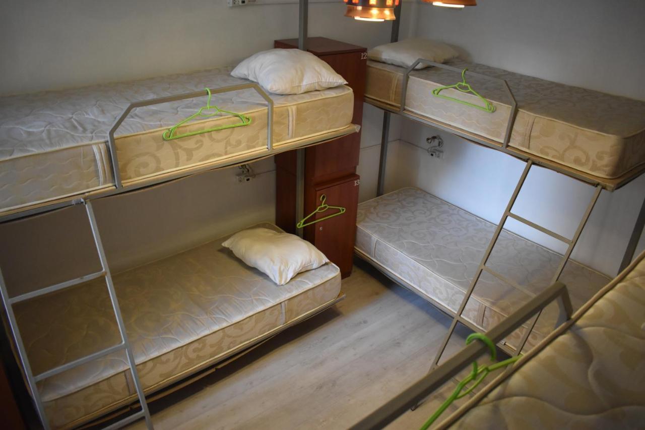 Sleep Studio Hostel Yerevan Bagian luar foto